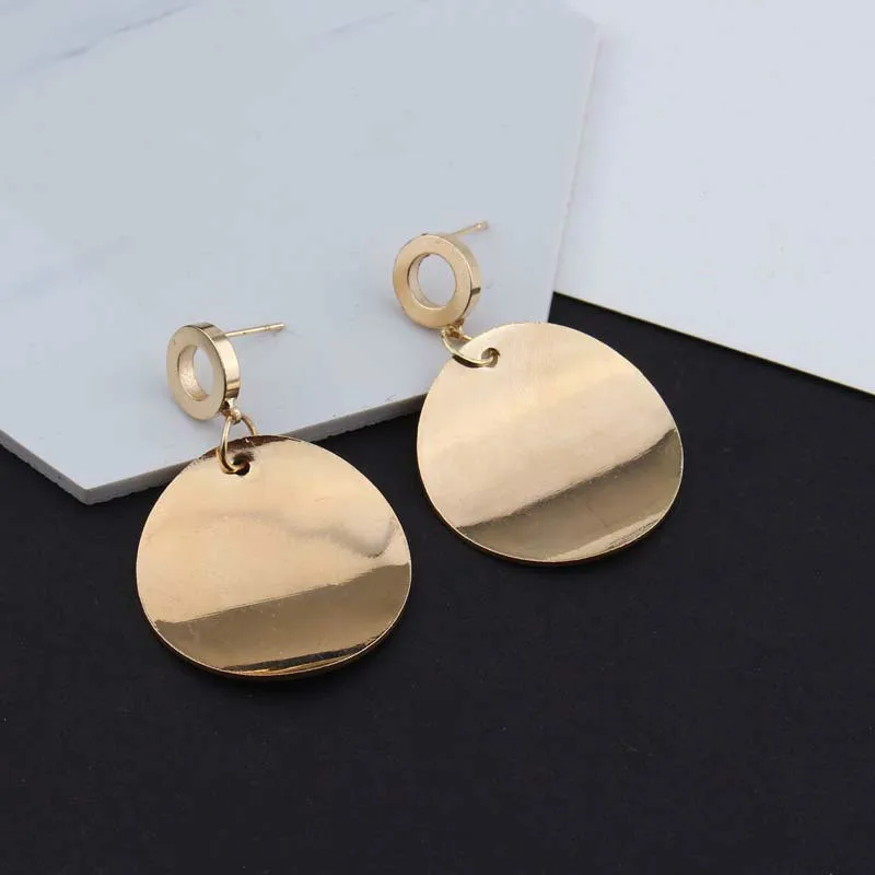 2018 новые преувеличенные Простые и щедрые круглые серьги Женские аксессуары