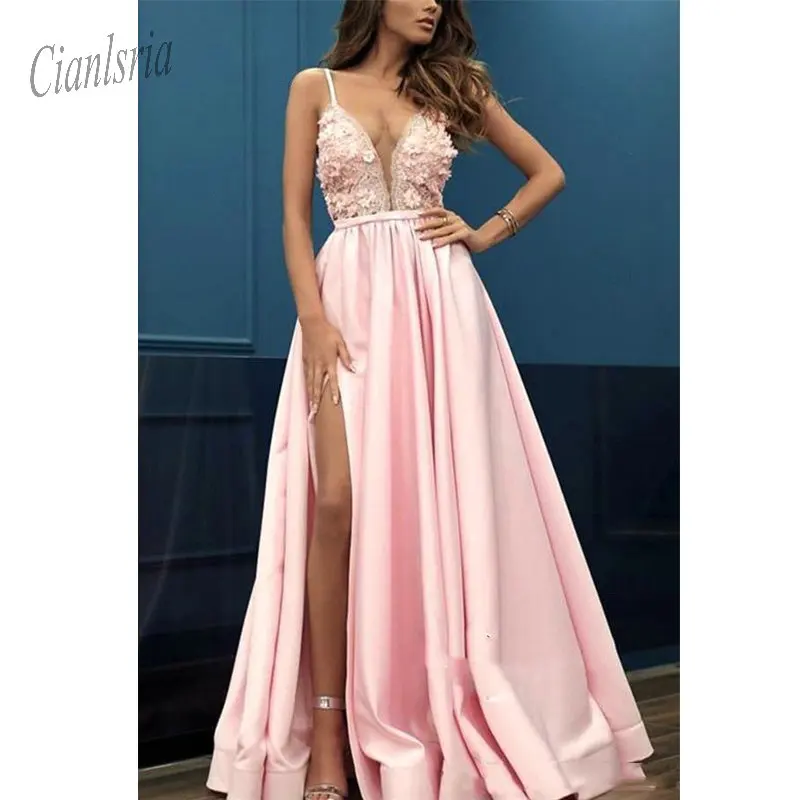 

2020 Beaded Lace Applique Halter Neck Prom Dresses Sleeveless Light Purple Tulle Evening Gowns A Line Party Dress