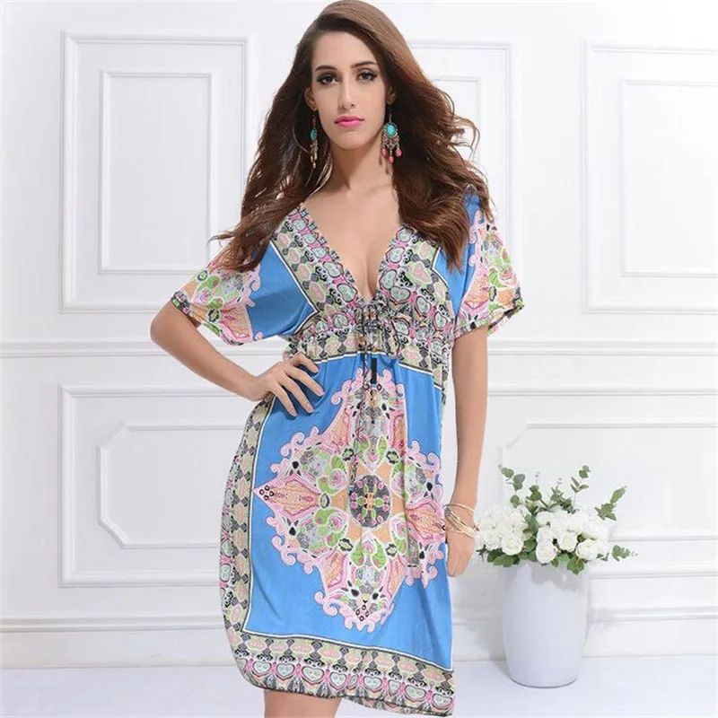 Свободное платье в богемном стиле с глубоким v образным вырезом летнее стильное