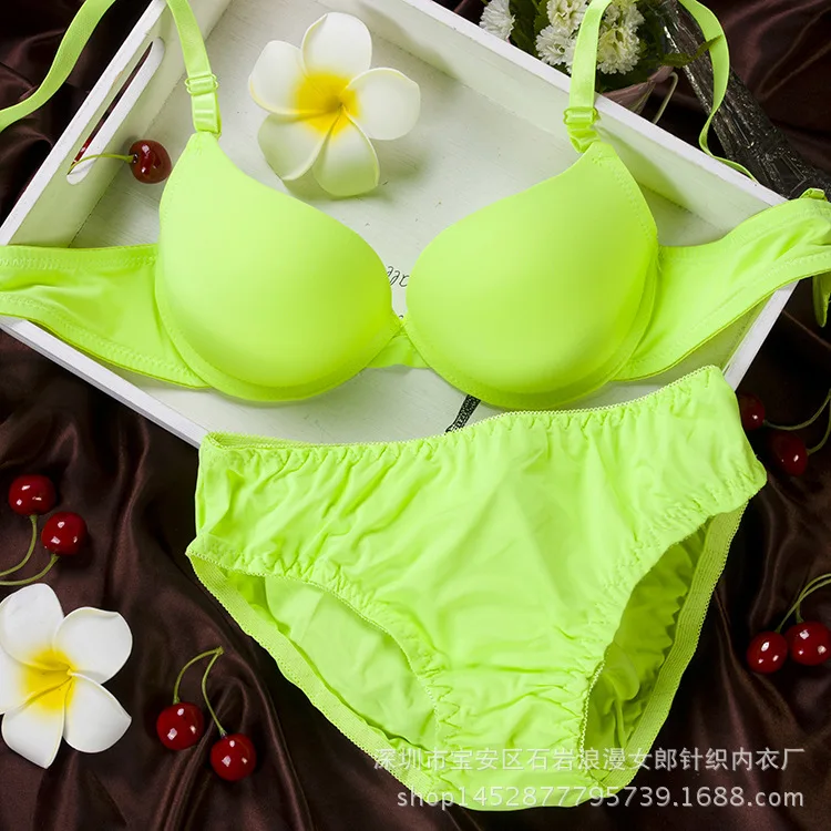 Комплект женского нижнего белья с бюстгальтером пуш ап и трусиками|lingerie bra set|bra