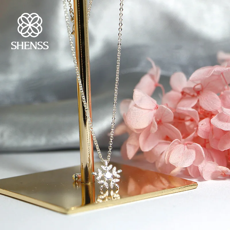 

Elegant Quality Silver 925 Jewelry Fashion Snowflake Shape Zircon Necklace S925 Sterling Silver Necklace for Women