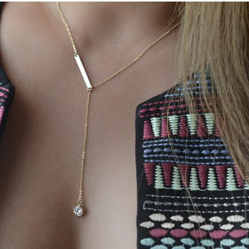 Girl's Popular Retro Alloy Sheet Metal Crystal Jewel Pendeloque Cut Short Clavicle Chain Necklaces &amp Pendants Necklace For Girls |
