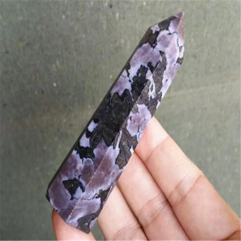 Натуральный кристалл Gabbro полированная точка с Мистик мерлинитом|Камни| |