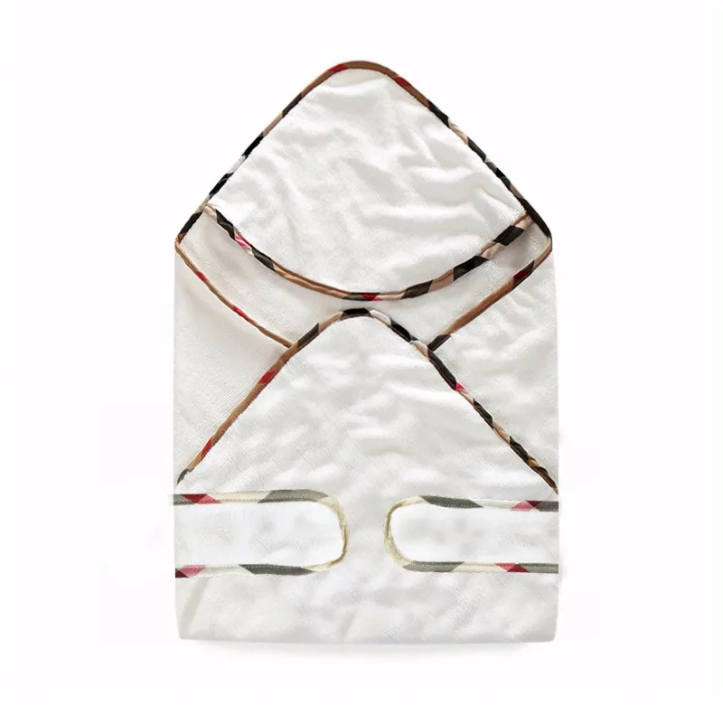 high quality Kids Towe oddler 100% Cotton Bathrobe Baby Boys Girls Spring baby boy Hooded Bath Towel Children plaid |