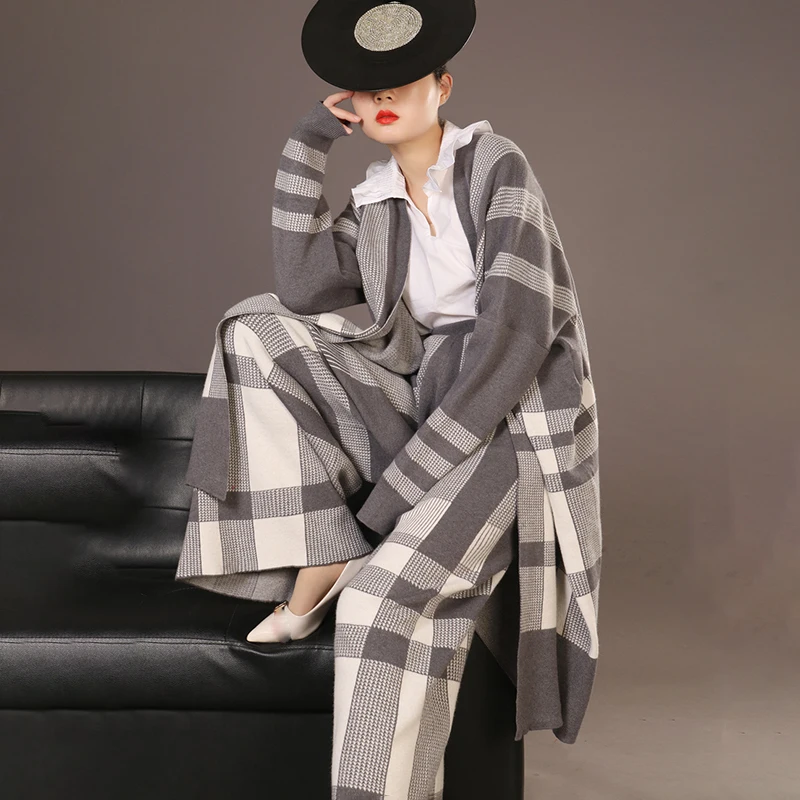 Женский комплект из двух предметов LANMREM модный серый вязаный кардиган в клетку +