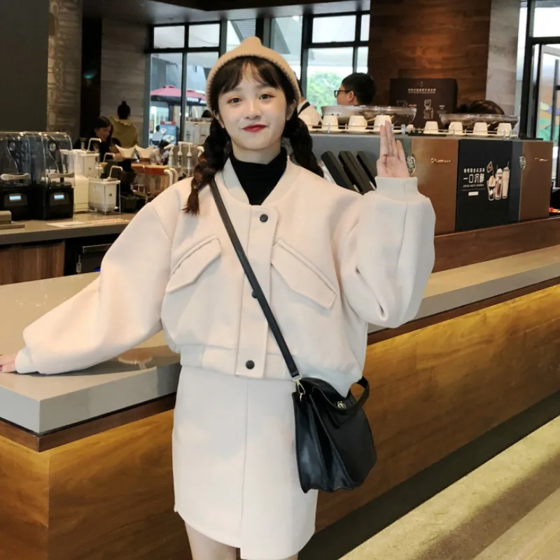 Женский шерстяной комплект из двух предметов короткая куртка + Асимметричная