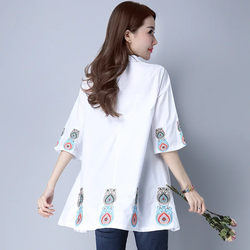 Последний Женщин Футболки Горячей Продажи Моды Вышивка Половина Рукав Хлопок