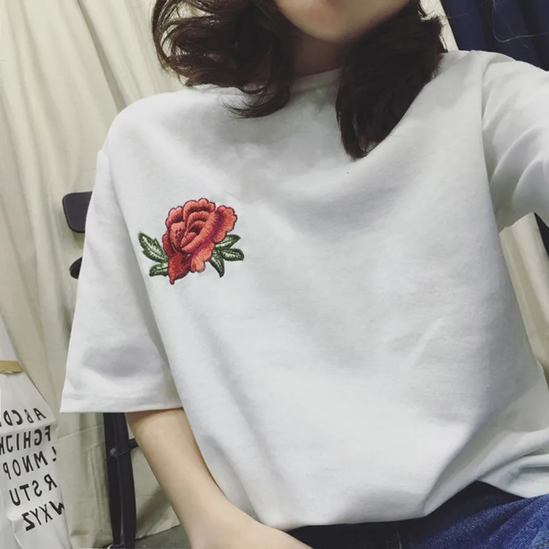 2018 Летний стиль Для женщин футболка цветок розы Вышивка забавные Повседневное