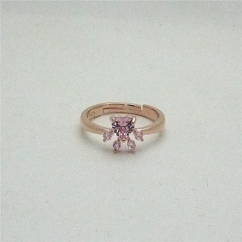 Новое поступление из розового кристалла с золотым кубический циркон Кварцевые