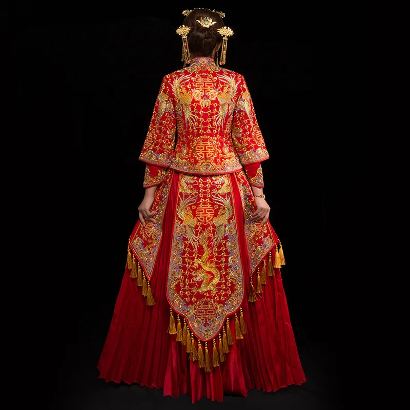 

Satin Embroidered Cheongsam Vintage Chinese Rhinestone Qipao Dress Vestido Tradicional Oriental Dresses Chinois Wedding Dress