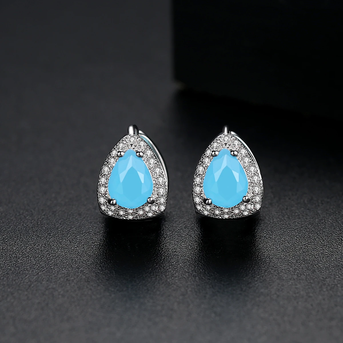 LUOTEEMI Design Stud Earrings for Women Dating Party Luxury Water Drop CZ Three Colors Female Jewelry Pendientes Christmas Gift