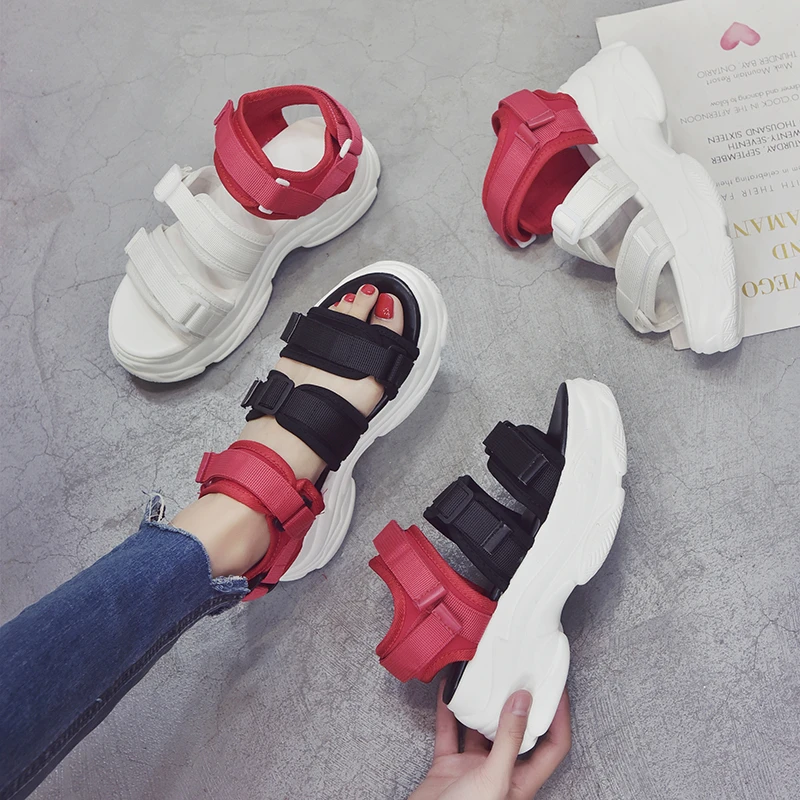 Женские босоножки в римском стиле на высоком каблуке 7 см танкетке платформе