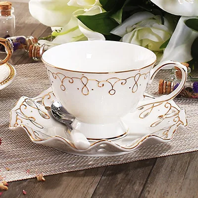 

Европейский чайный сервиз Ontinental, керамическая кофейная чашка в британском стиле, Высококачественная кофейная чашка из костяного фарфора и блюдце с ложкой