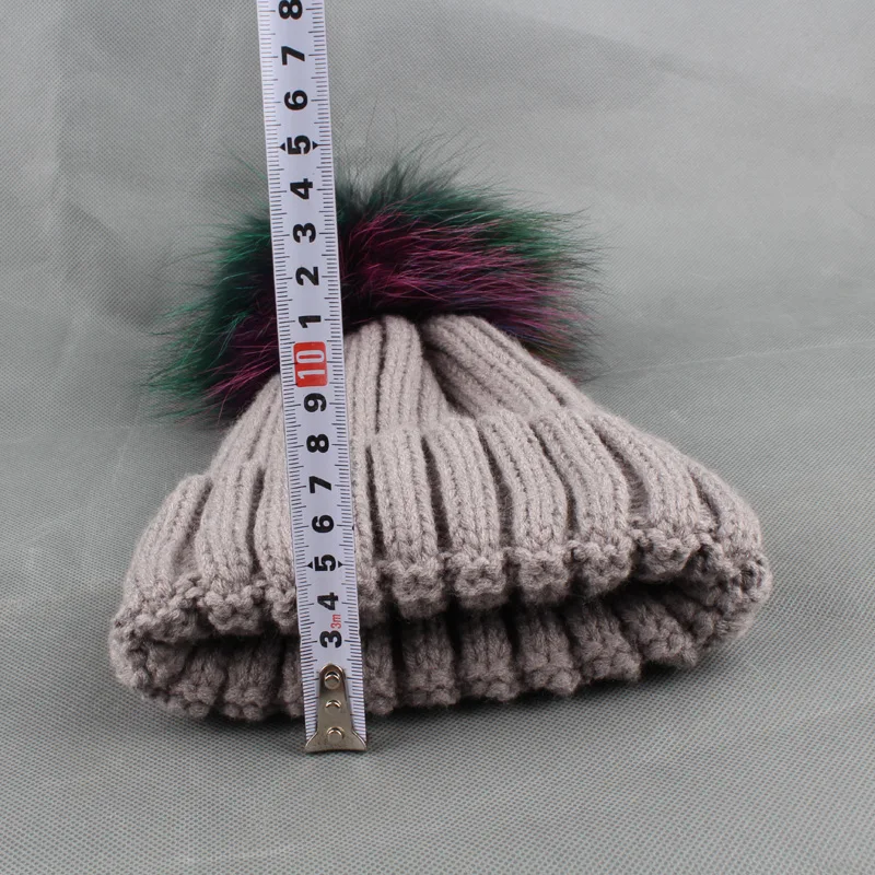 Для детей возраста От 2 до 10 лет с разноцветным мехом шапка помпоном из плотной