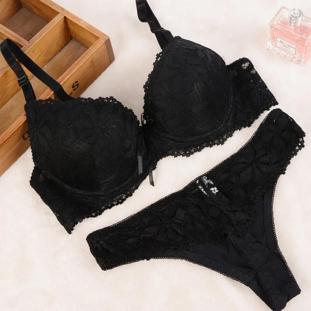 Женский комплект кружевного нижнего белья с чашкой пуш ап размеры 32 38|bra set|bra set