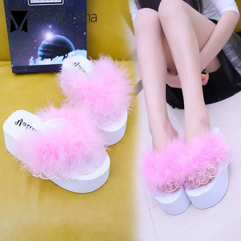 Шлепанцы женские на танкетке меховые сандалии высоком каблуке плюшевые шлепанцы