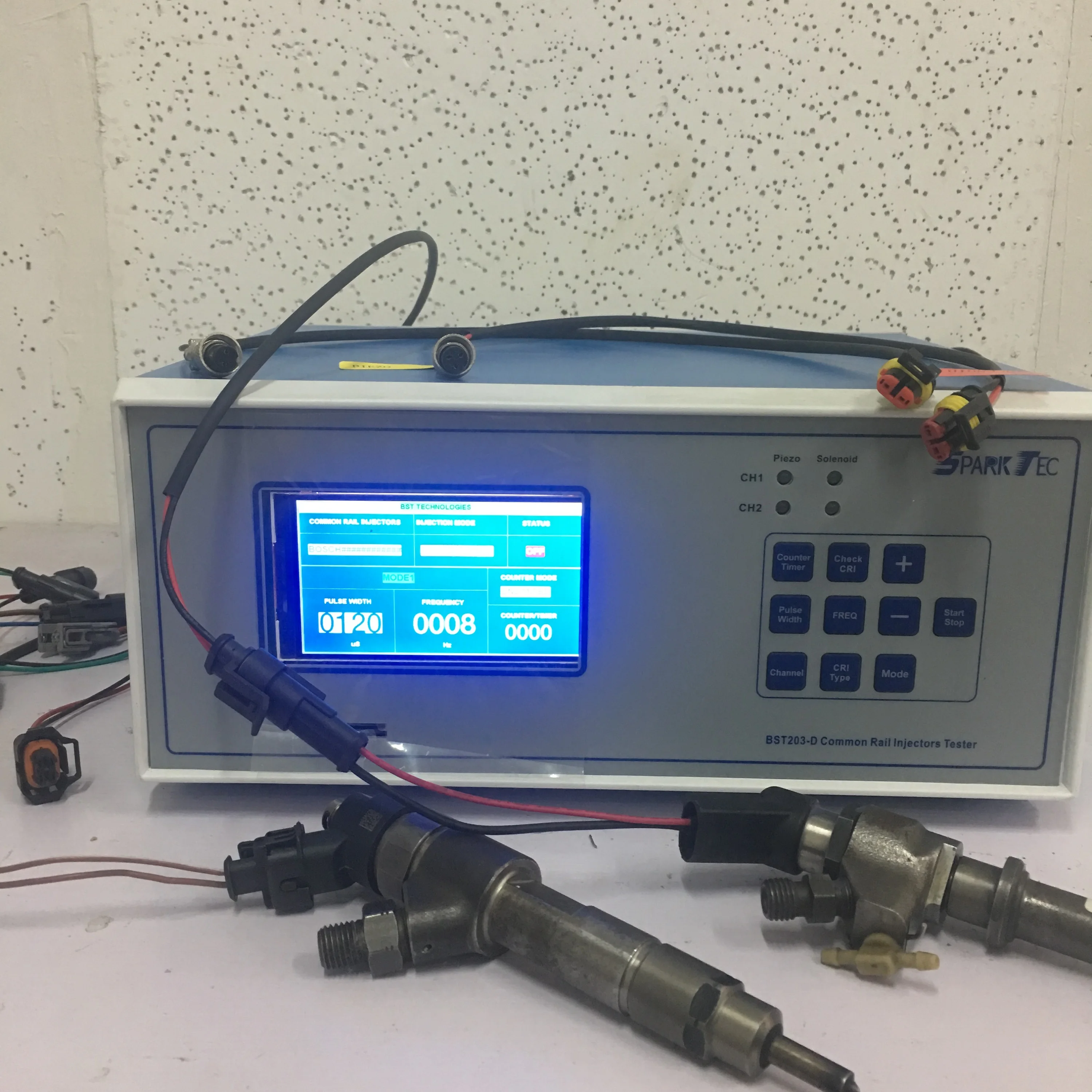Новое исследование, 2-канальное тестирование совместно стандартного пьезо-и электромагнитного тестера инжектора общей топливной магистрали