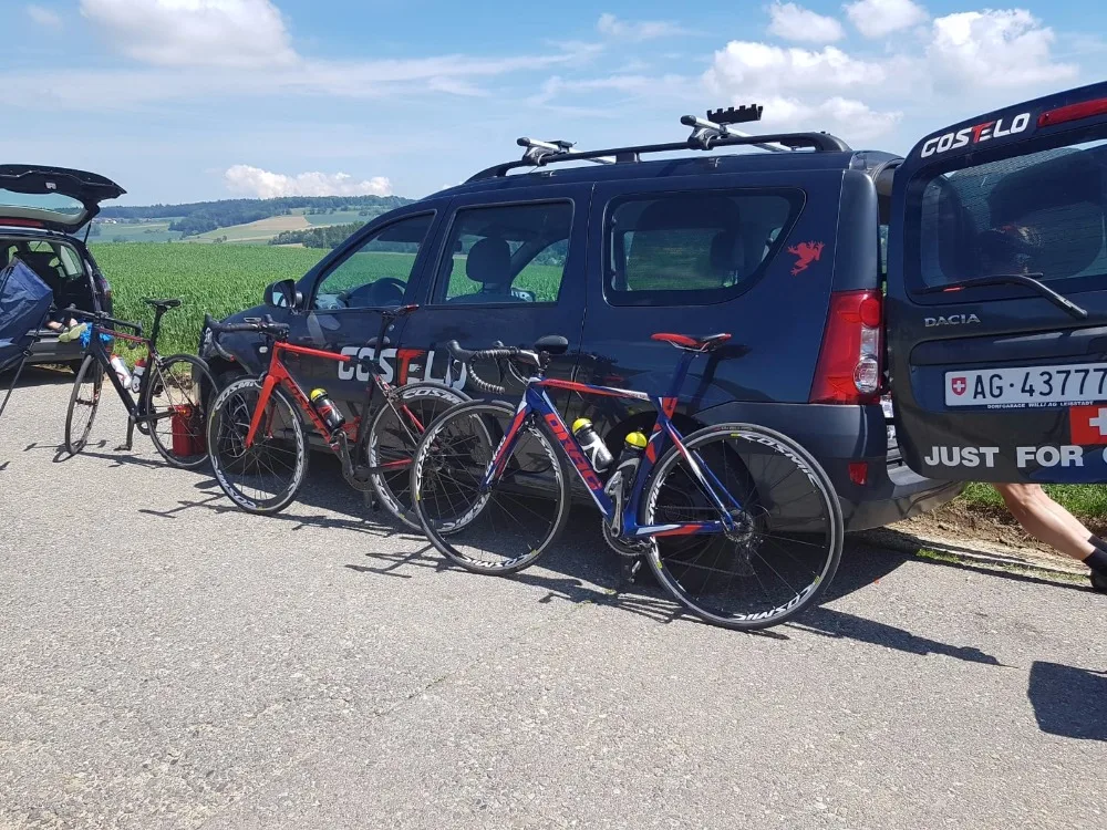 Команда Costelo BNP Swiss UCI одобренный велосипедист