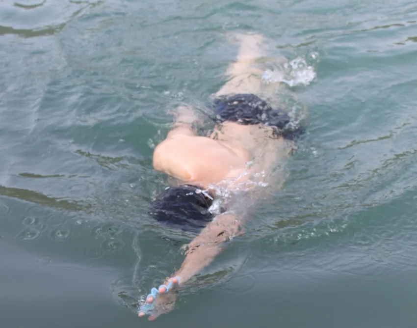 Высокое качество Силиконовые рук Ласты и перепонки ласты Плавание ладони