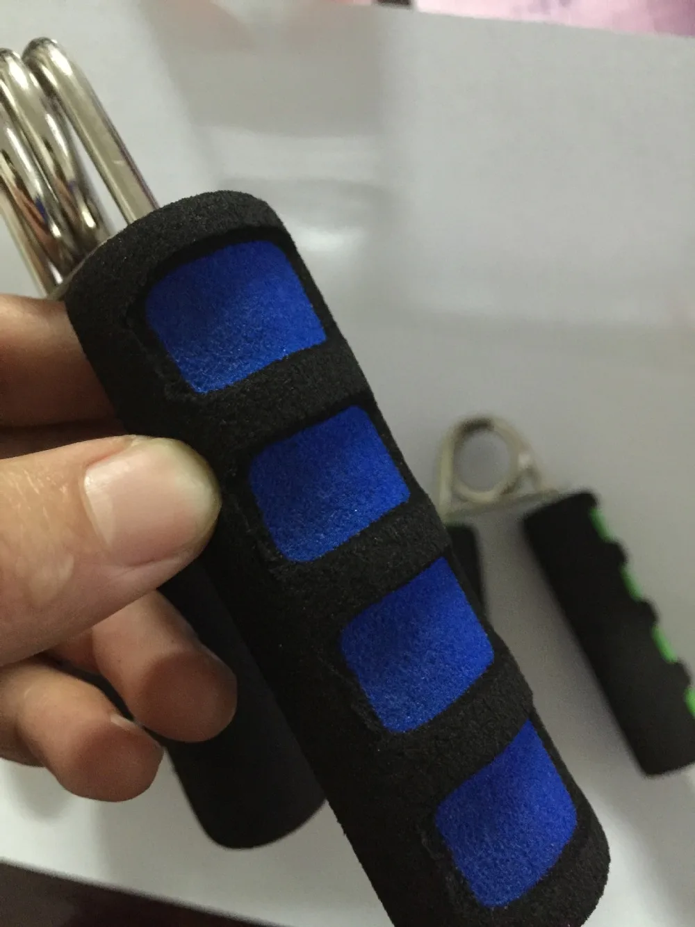 Фитнес принадлежности силовые Эспандеры с поролоновой губкой для занятий