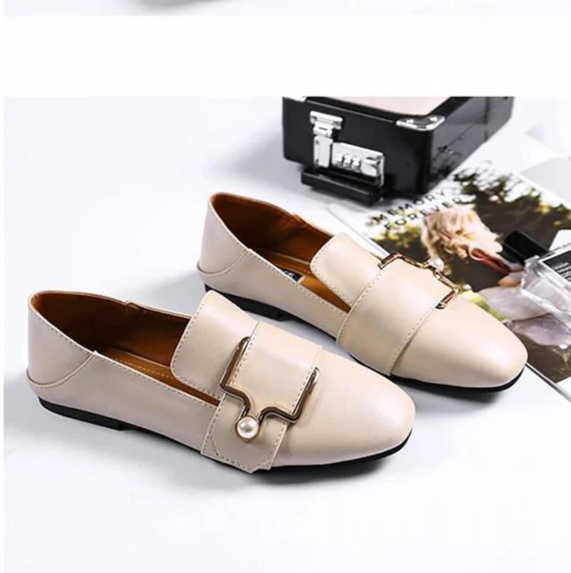 Женская обувь на плоской подошве из кожзаменителя модные Лоферы без застежки