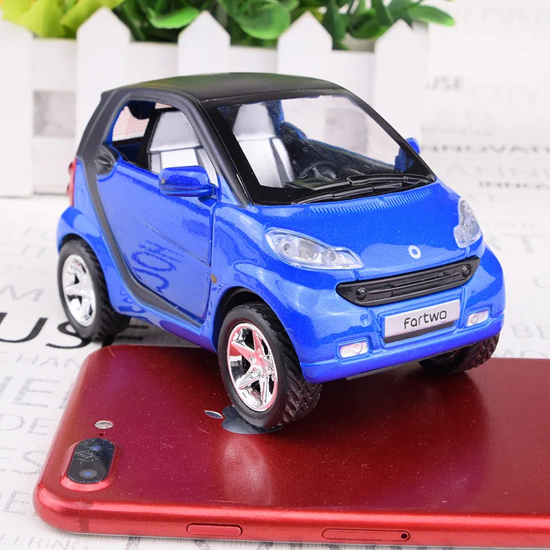 Классический 1:32 Масштаб прекрасный винтажный автомобиль литье под давлением супер спортивные машины мини смарт Жук мини Куперс модель оттягивание игрушки коллекция