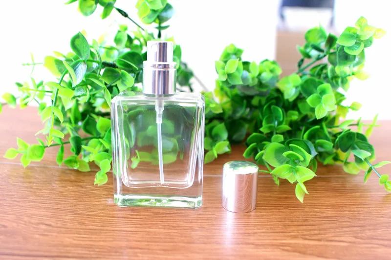 Плоский квадратный прозрачный стеклянный спрей для духов 30 мл косметика Sub-cosmetics