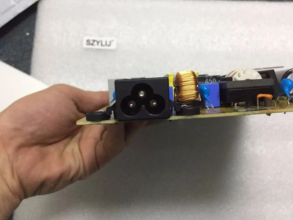 Оригинальная новая модель LG39LN5300 LGP3739-13PL1 EAX64905301