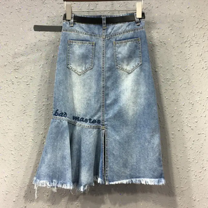 Джинсовая юбка с эффектом потертости элегантная завышенной талией и вышивкой в