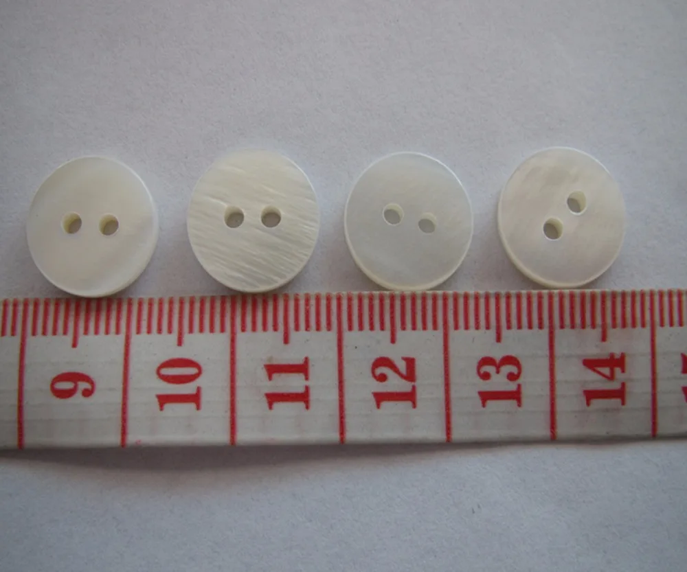 Блузка на 2 кнопках с двумя отверстиями 13 мм | Дом и сад