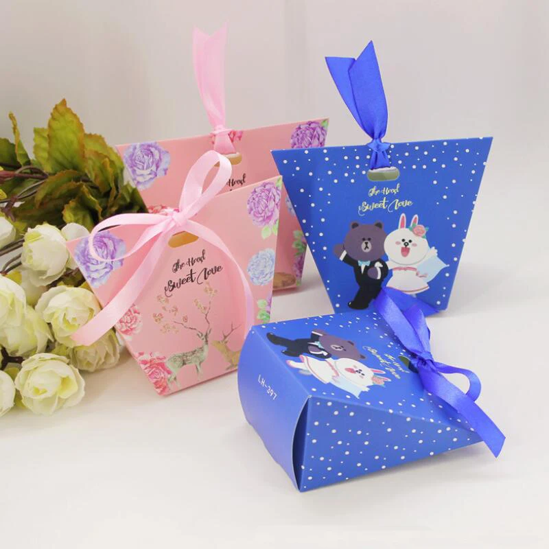

50pcs/lot Creative Flower Baskets Hand Carry Box Sweet Love Paper Candy Box Wedding Favor Boxes Party Supplies Bags