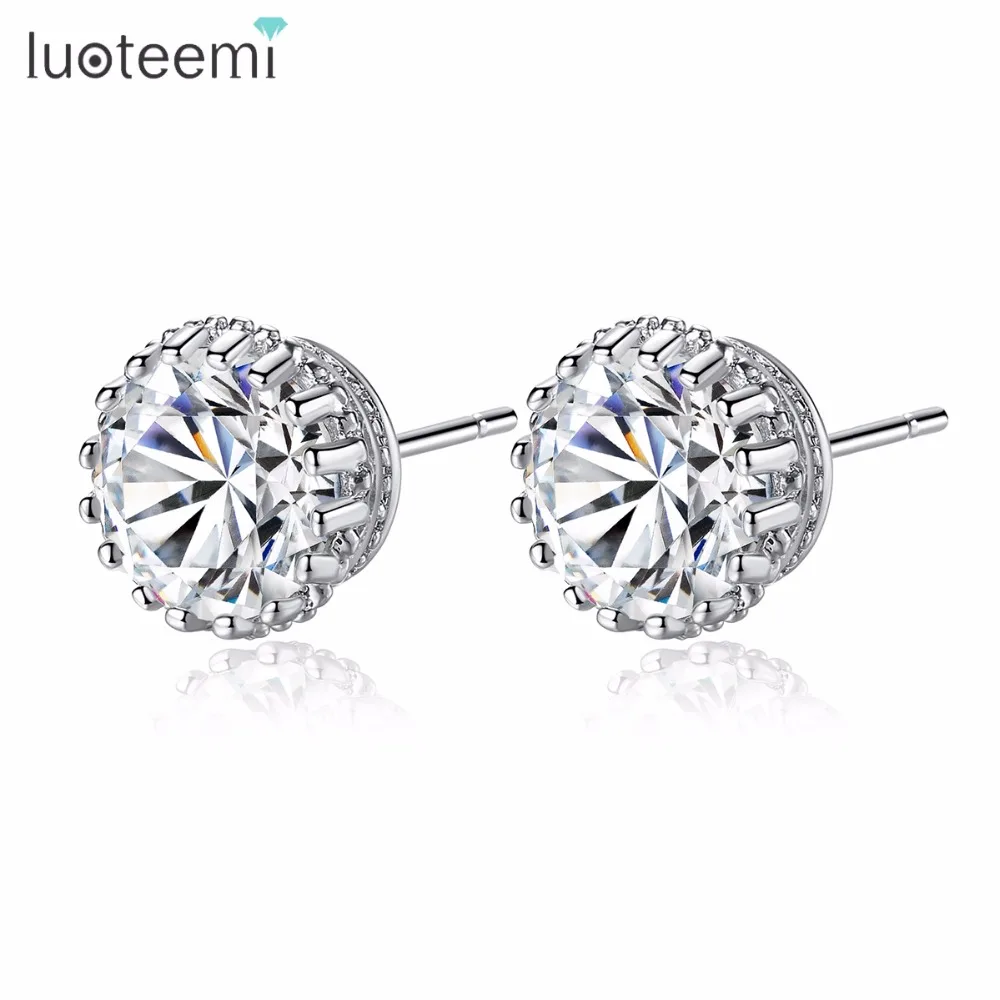 

LUOTEEMI Brand Hot Sell Multi Prongs 8mm 2ct Top Quality Single Round Cubic Zirconia Stud Earrings Factory Wholesael Earrings