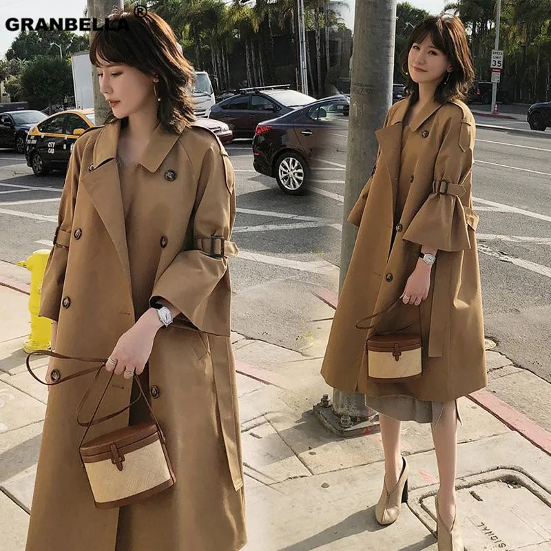 Тренчкот женский двубортный с расклешенным рукавом модная Длинная ветровка