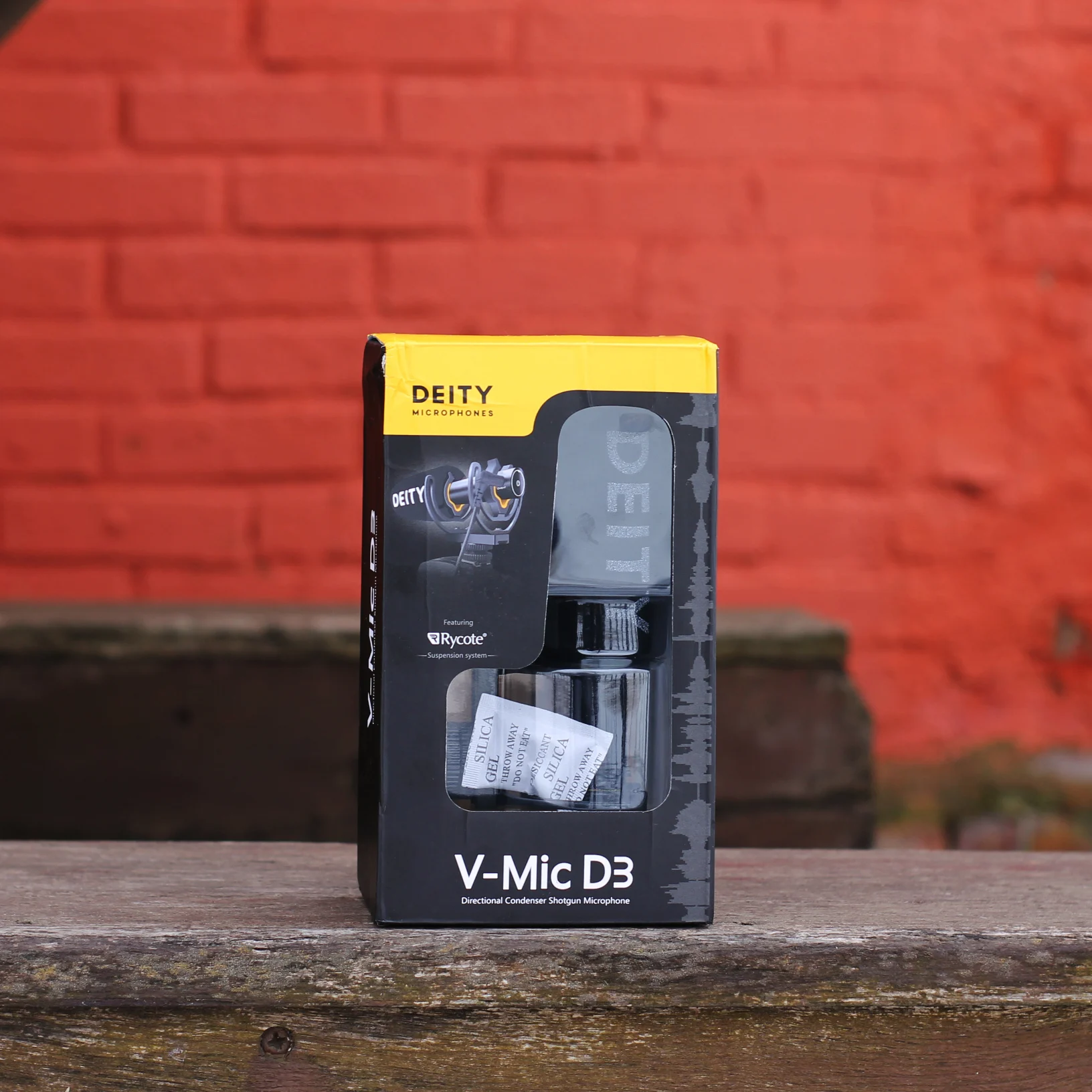 Суперкардиоидный конденсаторный микрофон Deity V Mic D3 совместимый с камерами