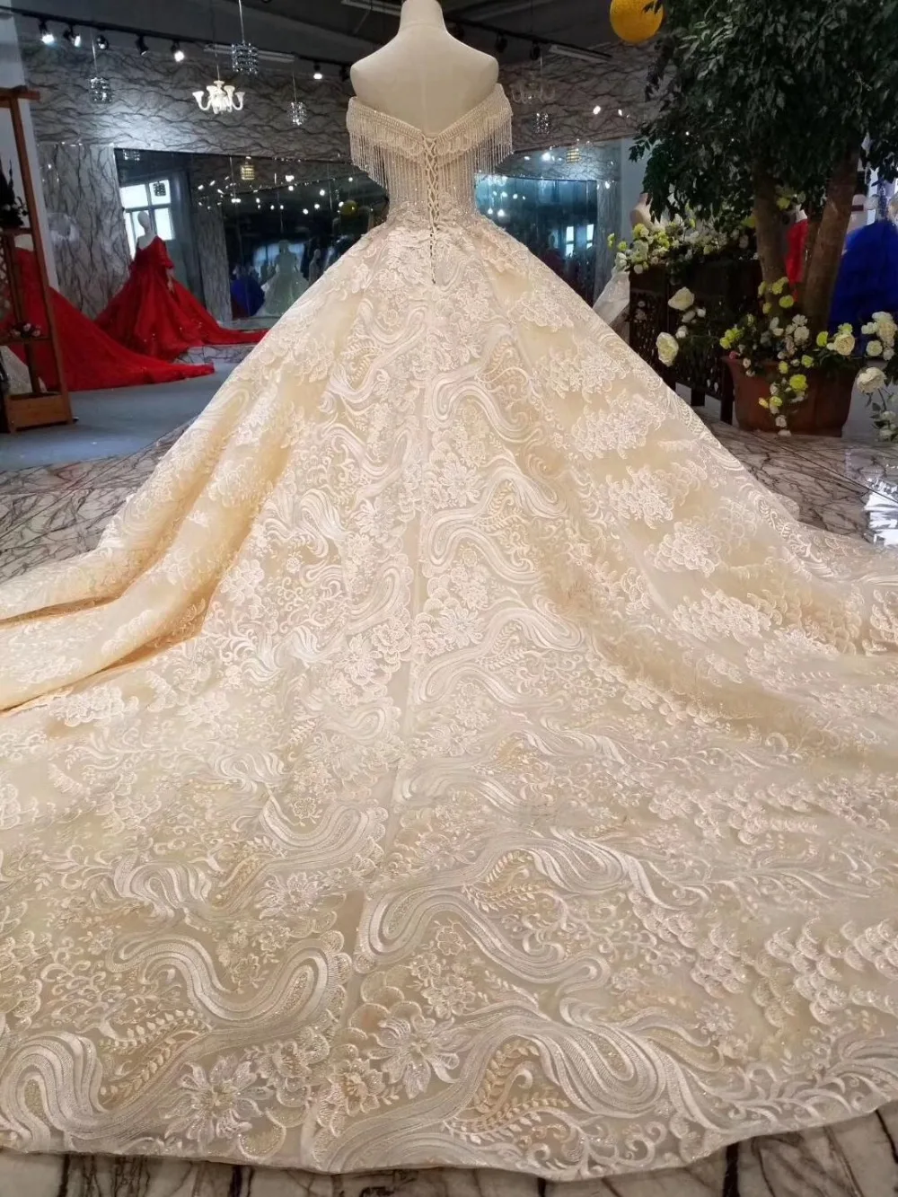 Luxury Wedding Gowns off Shoulder Tassel Beading Beads Champagne Embroidery Ball Gown Dresses 2019 New vestido de noiva | Свадьбы и