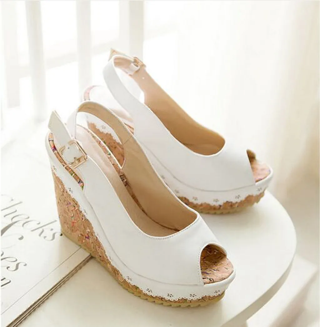 Летние туфли; женские туфли на танкетке с открытым носком; zapatos mujer; коллекция года; сандалии с ремешками на пряжках; женская обувь; chaussures femme