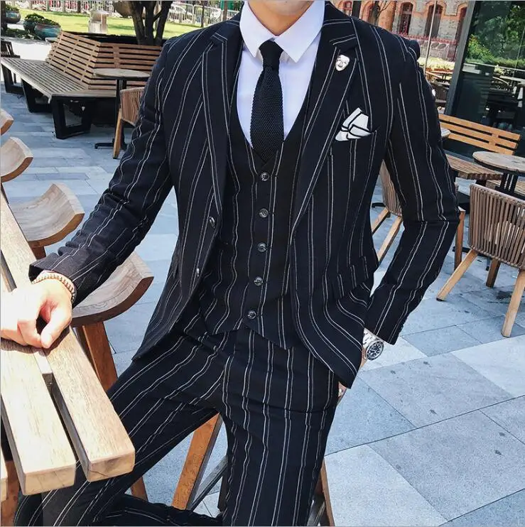 

Gentleman British Style Slim Three-piece Suit Set Groomsman Wedding Party Blazers Suits Luxury Striped Business Dress Suits
