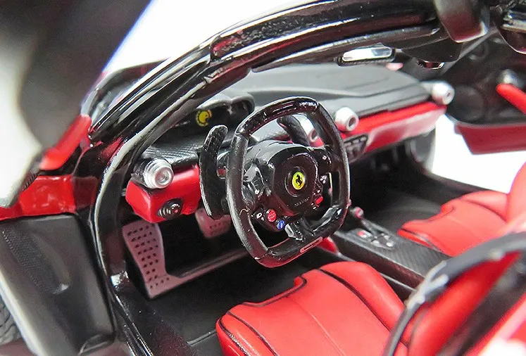 Оригинальная модель автомобиля 1:18 Ferari laferari Rafa Red hardcover|Статуэтки и миниатюры| |