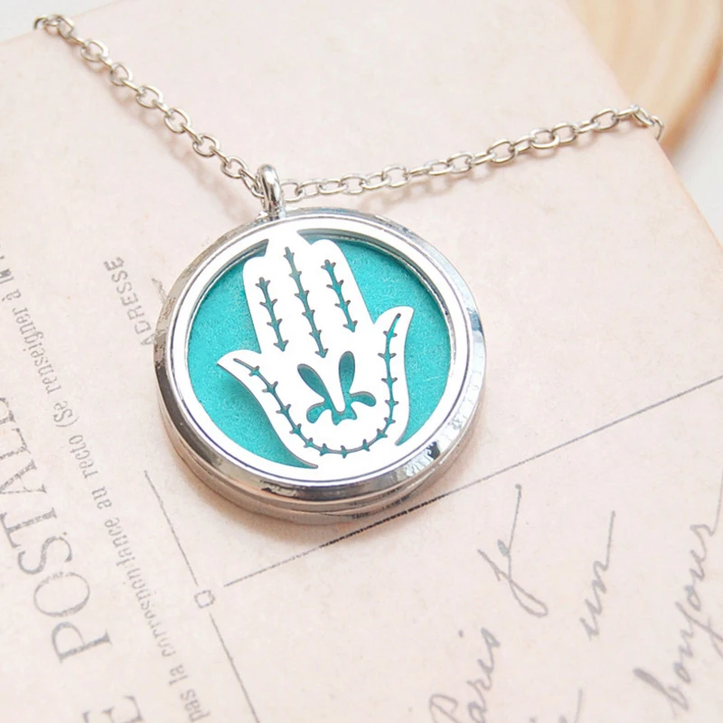 

2018 Yoga Hand Hollow Perfume Essential Oil Fragrance Envelope Open Necklace