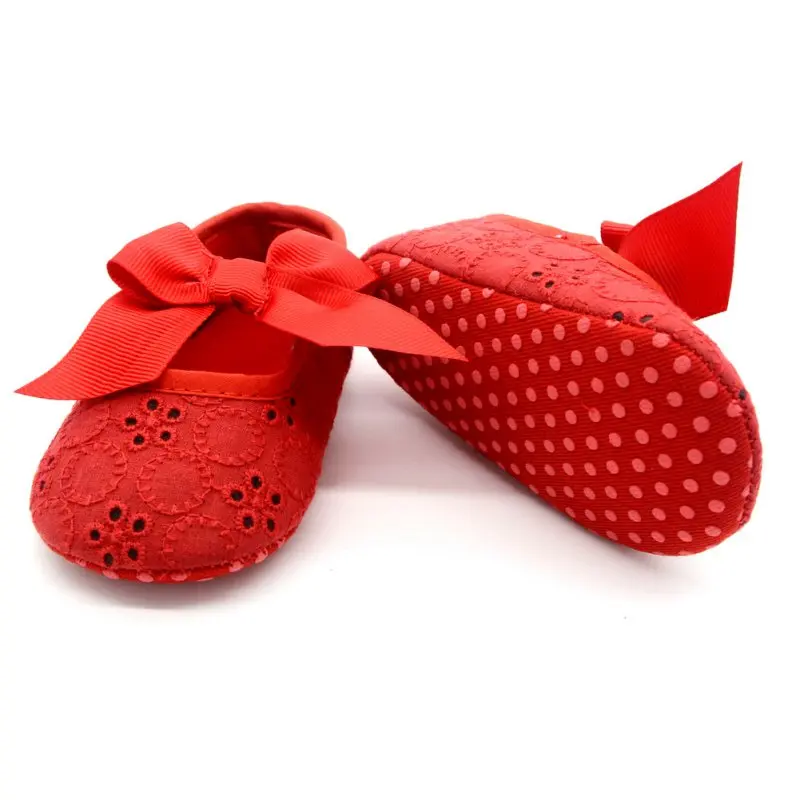 Лидер продаж мягкая обувь для маленьких девочек 0 18 месяцев с лентами начинающих
