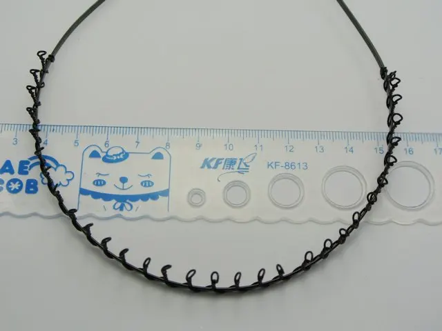 5 модных металлических черных зубчатых повязок унисекс для футбола | Украшения и