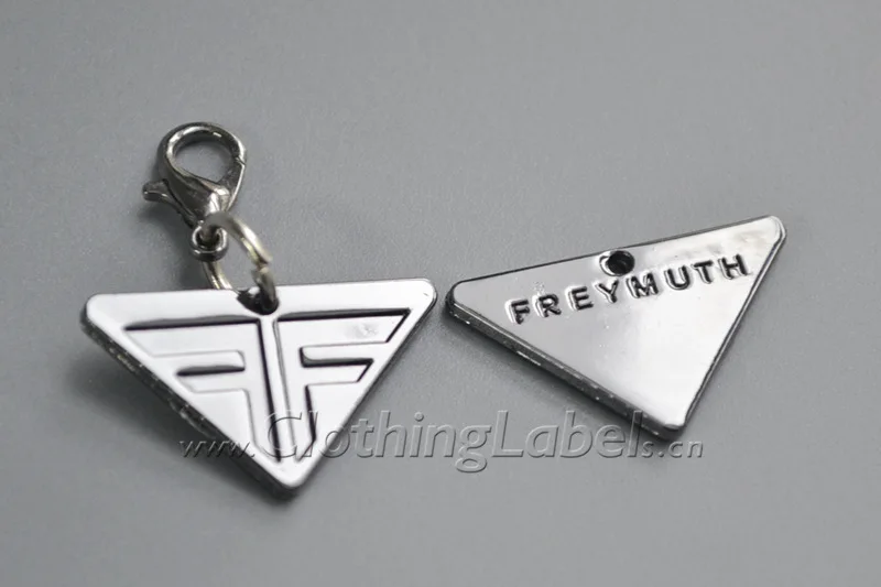 Пользовательские металлические этикетки для сумок одежды обуви двухсторонние