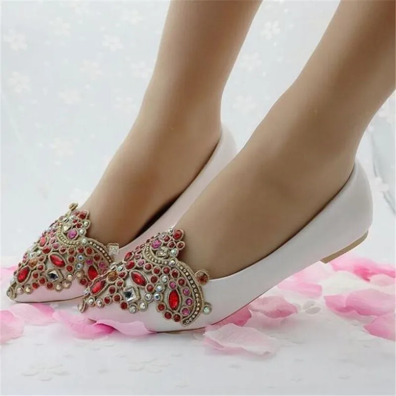 Женские свадебные туфли с острым носком женские белого цвета жемчугом на плоской