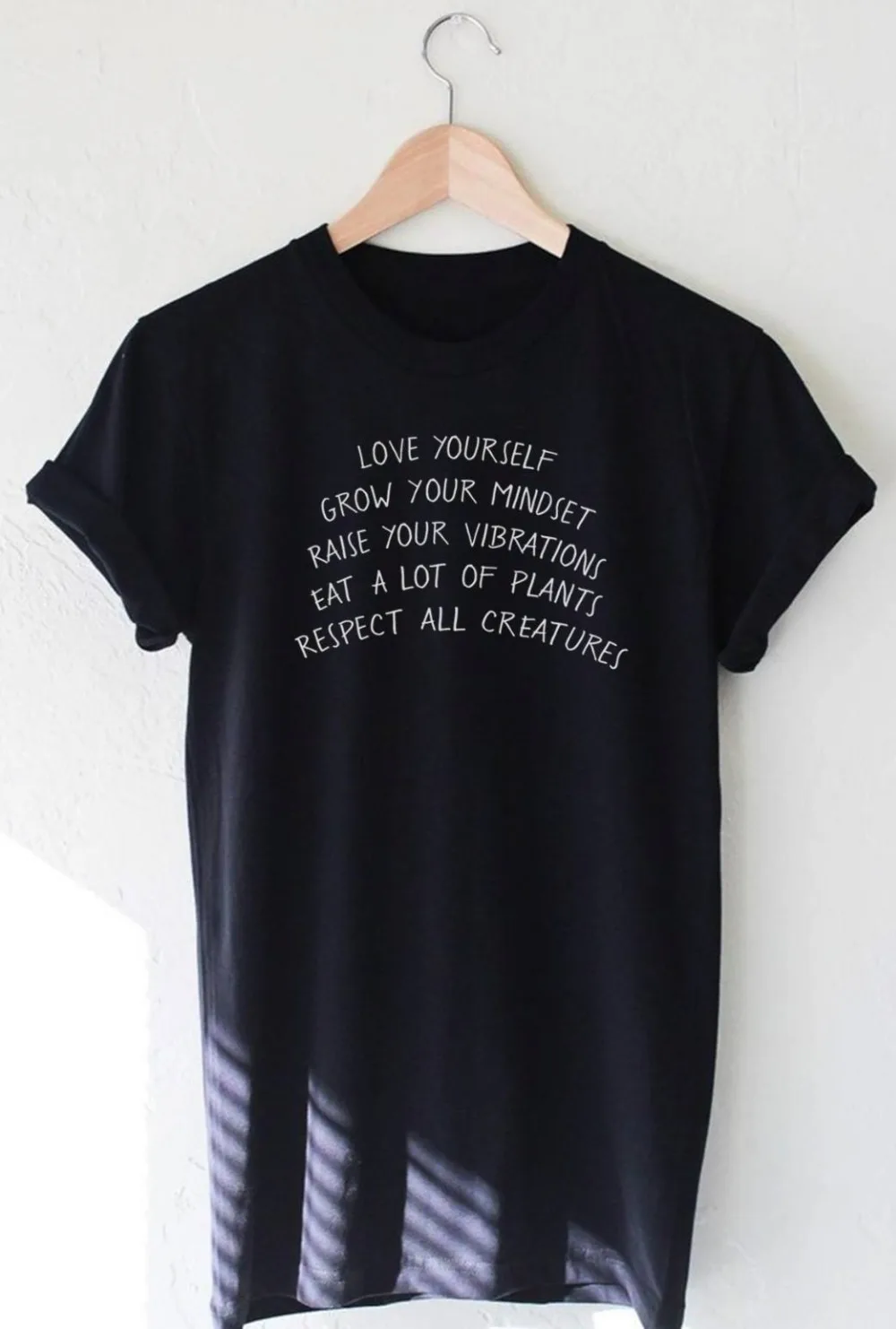 Футболка женская смешная с надписью LOVE YOURSELF GROW YOUR MINDSET up вибрации EAT A многих