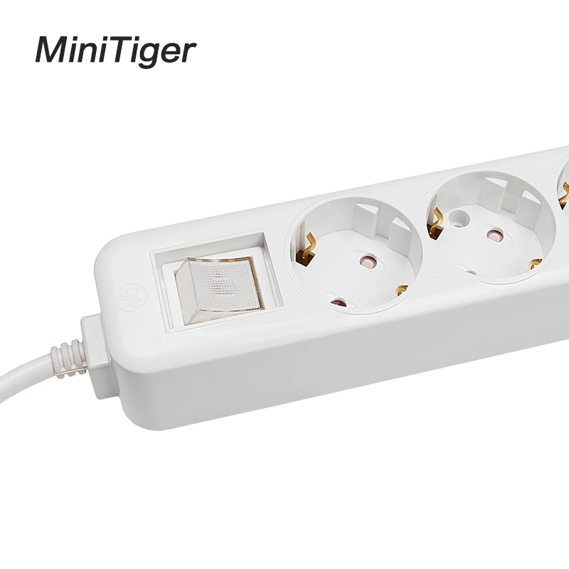 Удлинитель Minitiger с двумя USB-портами для зарядки и европейской розеткой |