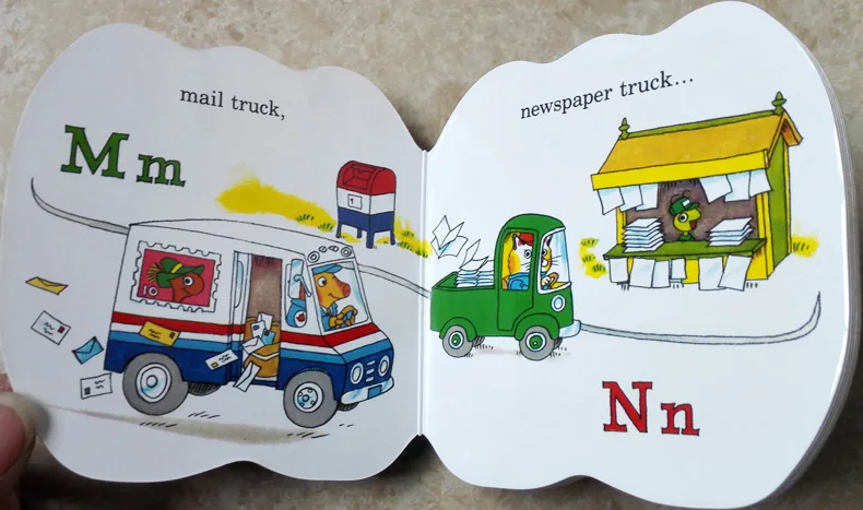 Лидер продаж книги Ричард Scarry's Cars and Trucks от A до Z раскладки для просвещения
