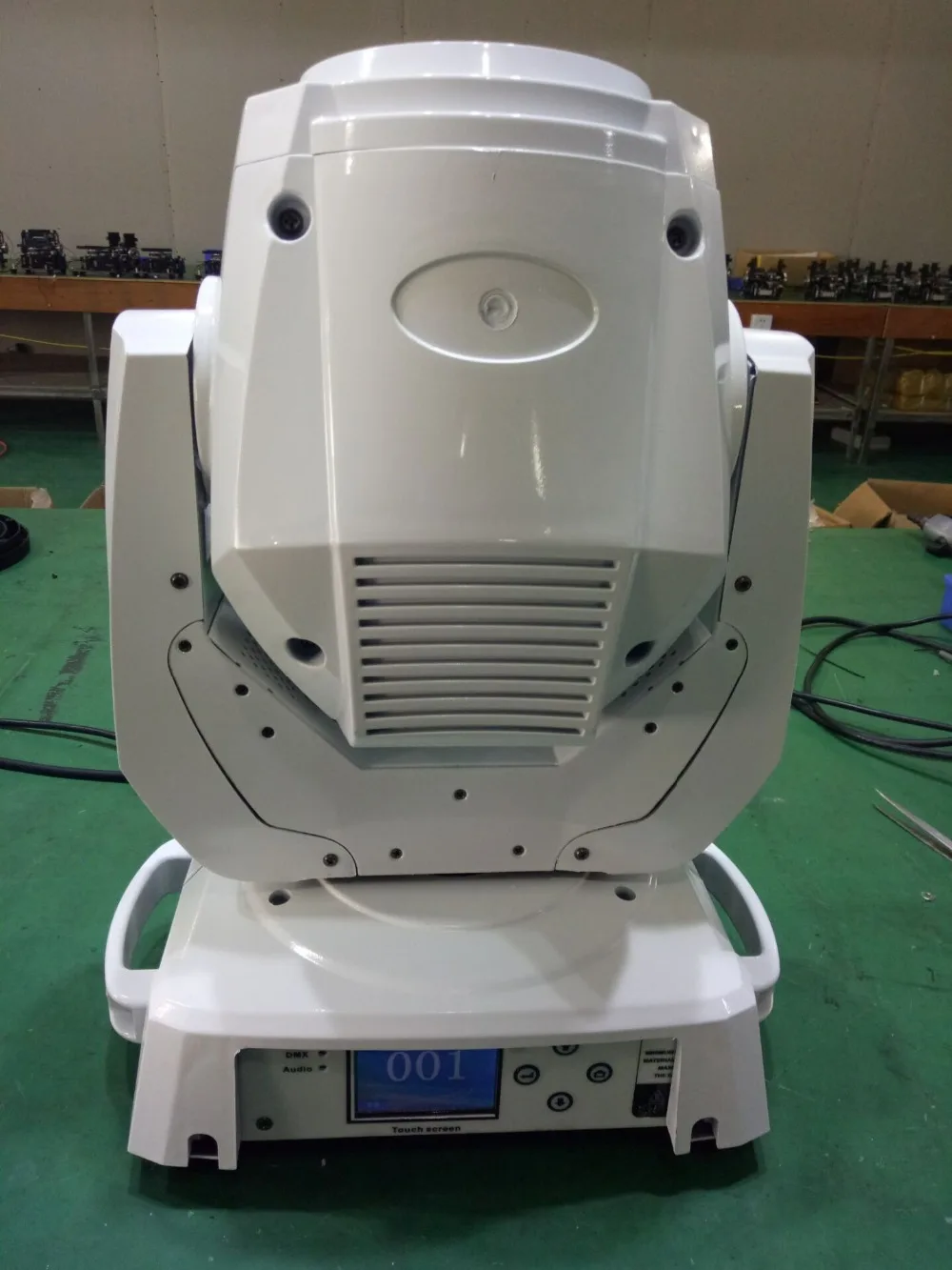 Недорогая Подвижная головка 132 Вт 2r OSRAM с резким лучом сценический светильник