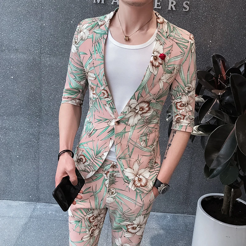 

2020 Mens Summer Suits Slim Fit Mens Fashion Suits Pink Tuxedos Flowers Suits Mens 2 pcs Slim Fit Floral Homecoming Dresses Club
