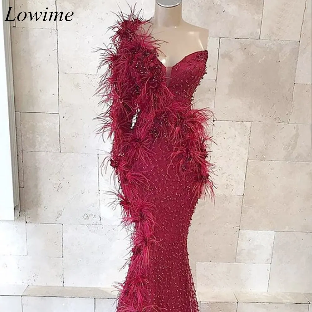 

New Fashion Burgundy Plus Size Dubai Evening Dresses 2019 Mermaid One-Shoulder Long Feather Sleeve Pearls Evening Party Gowns