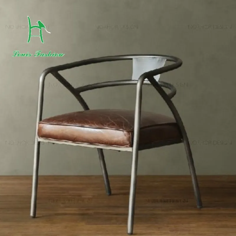 

American country vintage leather round-backed armchair of iron coffee chair